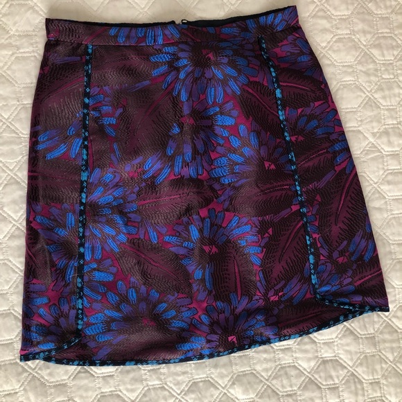 Floral Short Skirt - Picture 2 of 6